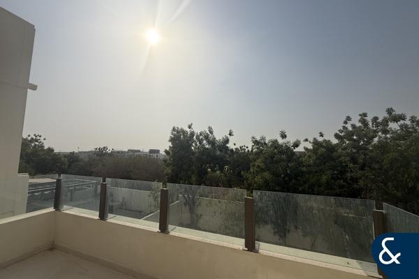Vacant 4 Bedroom | Large Plot | Single Row