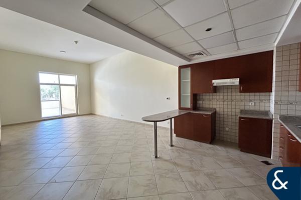 One Bed With Terrace I Vacant Now I 1566 Sqft