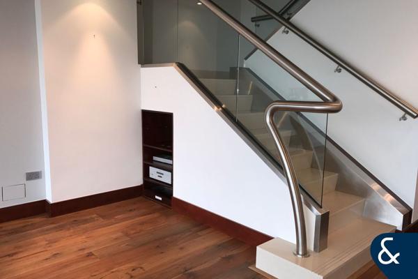 Open Plan | Upgraded | 2bed+Maid | Renovated
