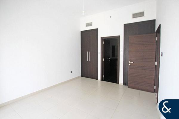1 Bedroom | Marina View | Available December