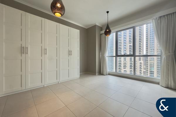 Large Layout | Blvd Facing | Walk in Closet