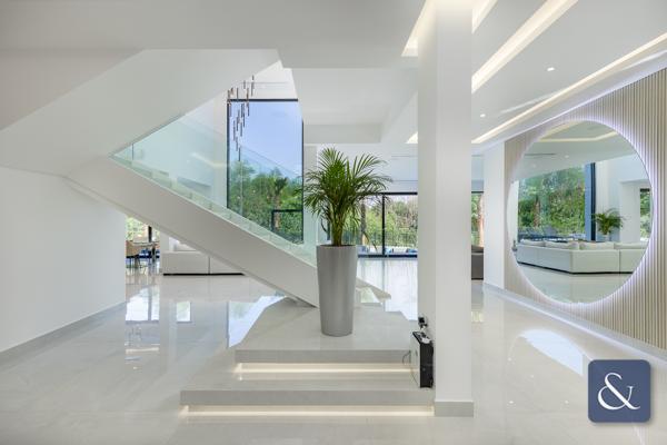 4 Bed | Extended | Fully Upgraded | Exclusive