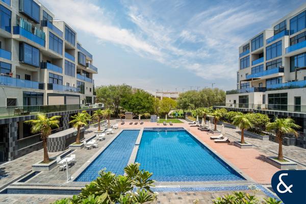 Pool and Park View | 2247 Sq | 3 Bedroom