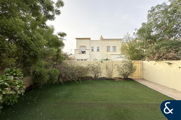 End-Unit | 2 Bedroom + Study | Springs 9