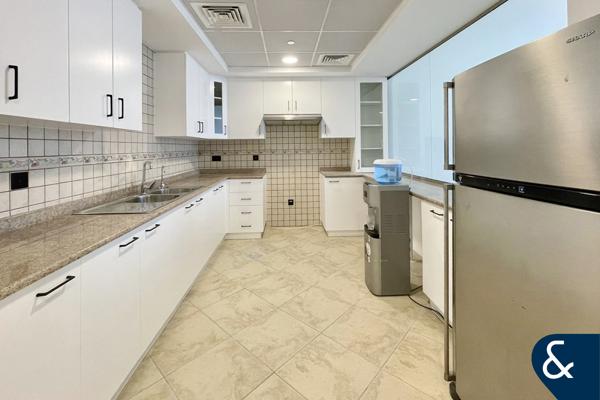 High Floor | Upgraded | Maids + Storage