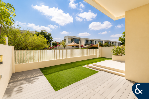 True Corner | 5 Bedroom | Green Belt