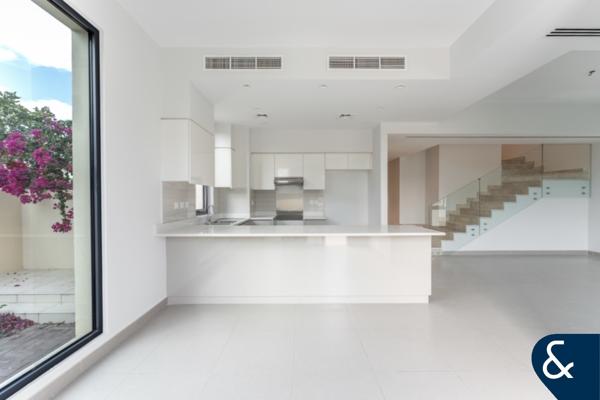 True Corner | 5 Bedroom | Green Belt