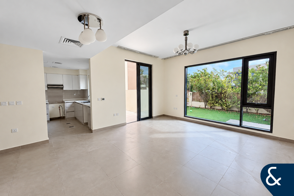 Close to Pool | Vacant | Park View.