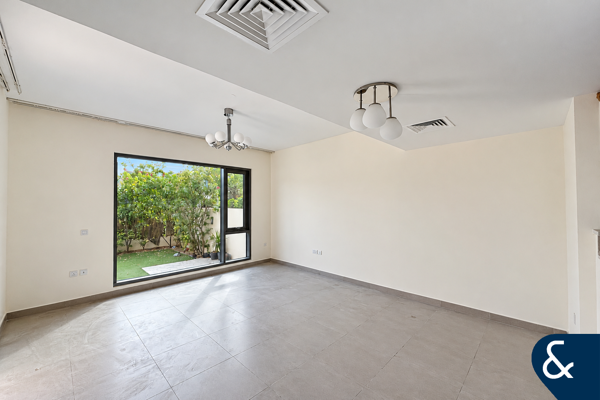 Close to Pool | Vacant | Park View.
