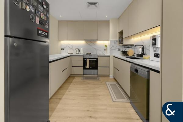 Upgraded Two Bed | Park View | Vacant Soon
