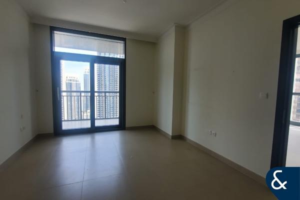 Vacant Now | Closed Kitchen | High Floor