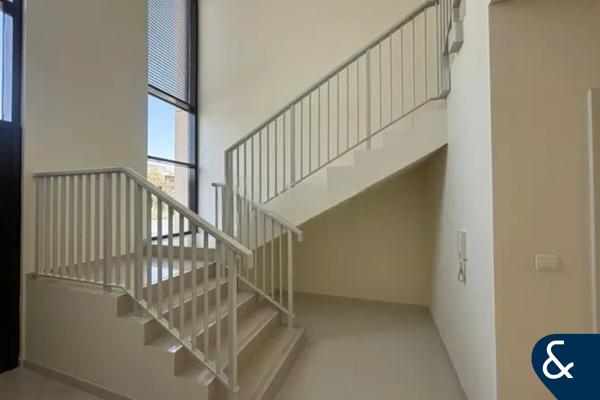 Partial Single row | Vacant | Good Conditon