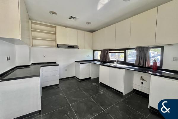 Partial Single row | Vacant | Good Conditon