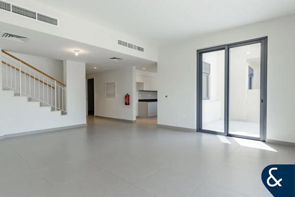 Close to Pool | Single Row | Refurbished