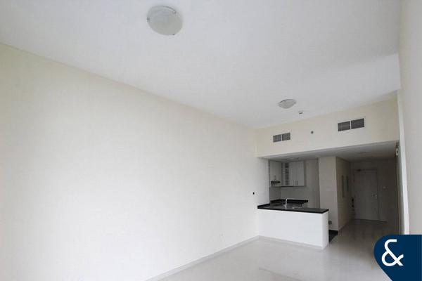 1 Bed | Prime Location | Pool & Golf View