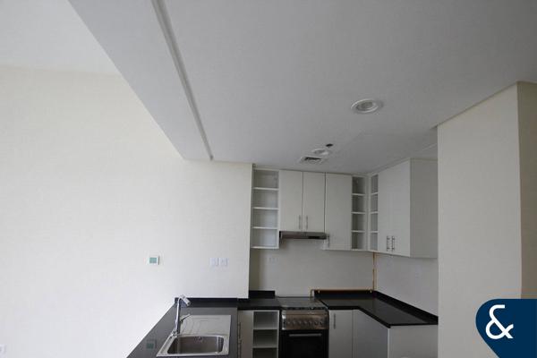1 Bed | Prime Location | Pool & Golf View