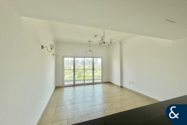 Golf View | Chiller Free | 2 Ensuite Beds