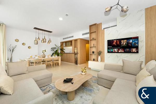 Burj and Fountain View | Upgraded | 4 Cheques