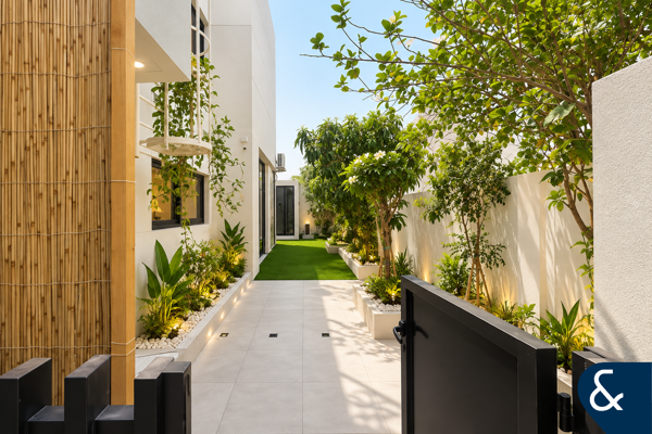 Unfurnished | Golf View | Upgraded