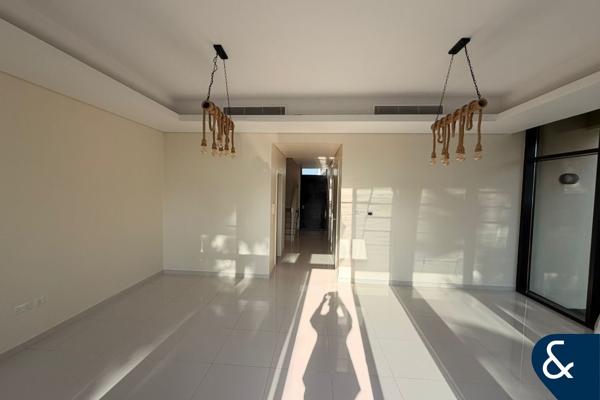 Unfurnished 3-Bed Villa in Trinity | DH1