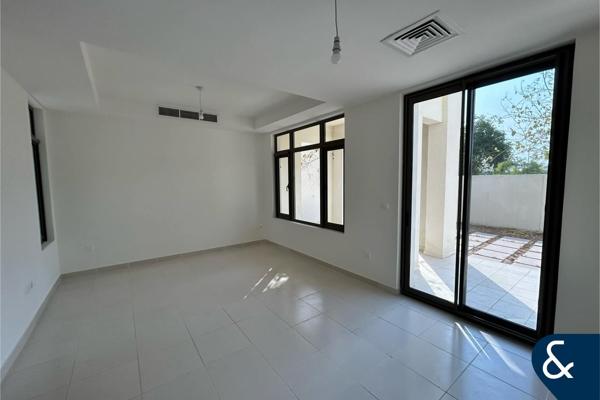 Single Row | Prime Location | Vacant Now