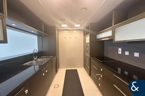 Fountain Views | High Floor | 6 Cheques