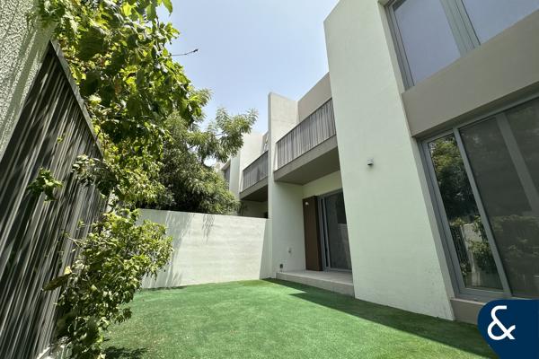 Close to Pool | Genuine | Vacant Soon