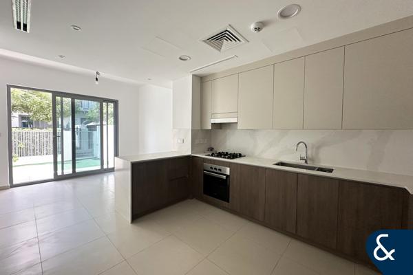 Close to Pool | Genuine | Vacant Soon