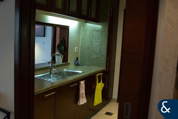 Large Layout | 2 Bathroom | Canal Views