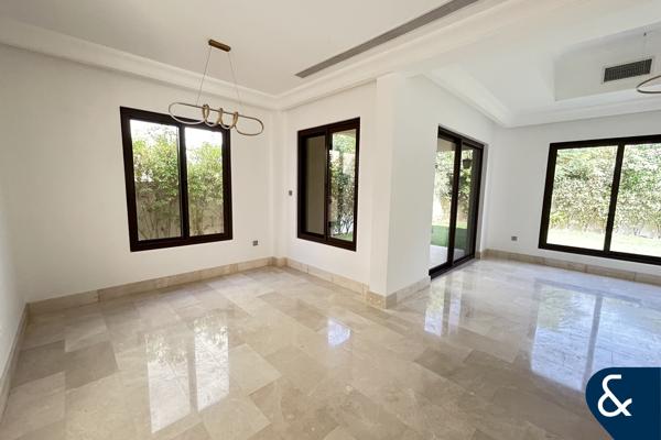 Park View | Vacant Now | 4 Beds | Single Row