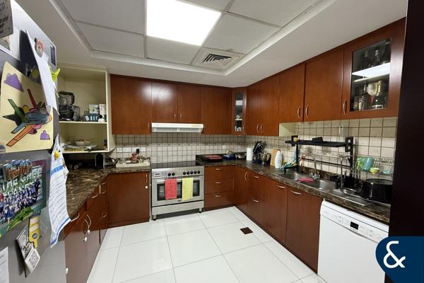 Two Bedroom I Large Unit I Vacant Now