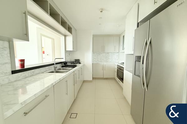 Full Burj Khalifa View | Upgraded | Vacant