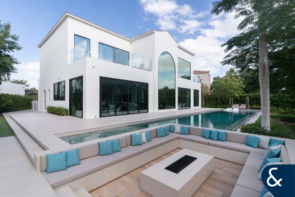 5 Bed Lakefront Miami Villa | 16m Pool