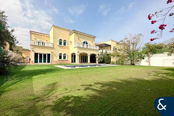 8,700 Plot | 5 BR Legacy | VOT | Internal