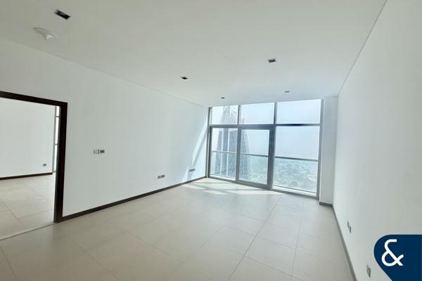 Large Balcony | Zabeel + Burj View | DIFC
