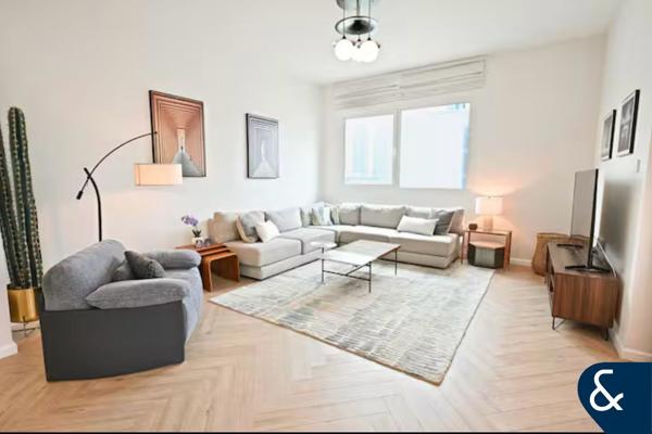 Large 2 Bedroom | Upgraded | Furnished