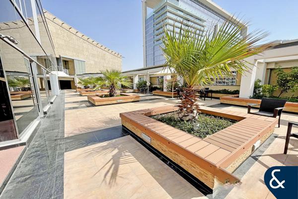 Studio Apartment | Mid Floor | DIFC Views