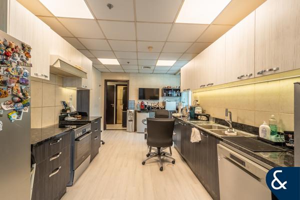 Marina View | Large Layout | Converted 4 BR