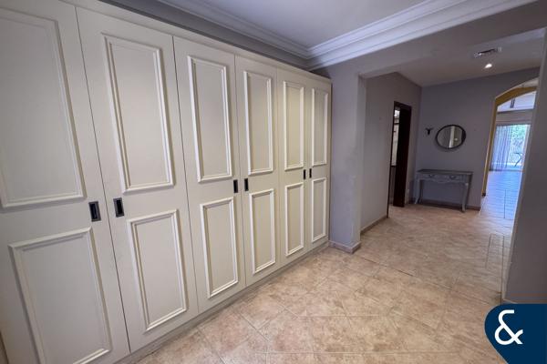 Vacant Now | Corner Unit | Upgrades | 4 Bed