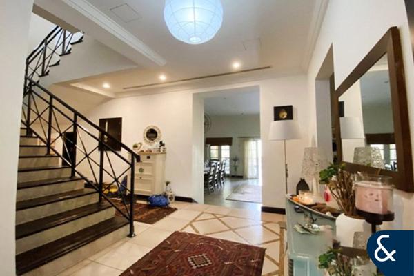 Exclusive Listing | Upgraded | Large Pool