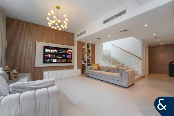Exclusive | Upgraded | Great Location