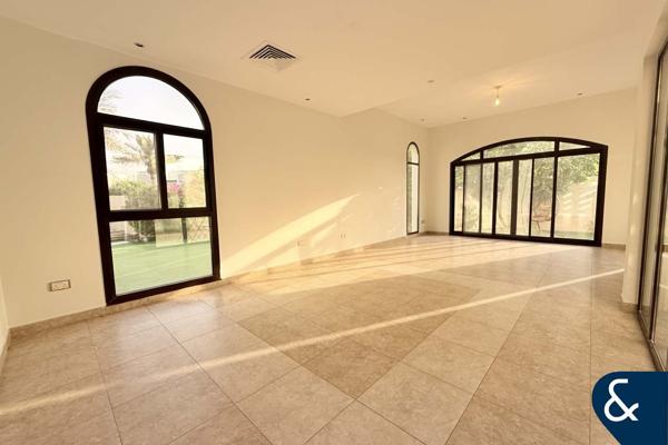4 Bed | Single Row | Corner Unit | Mudon