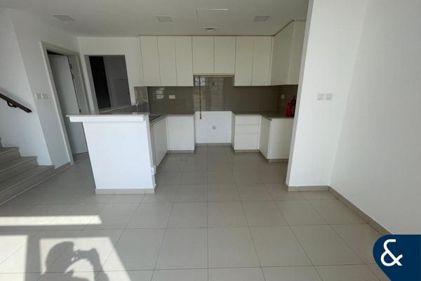 SINGLE ROW | FAMILY-FRIENDLY | SPACIOUS