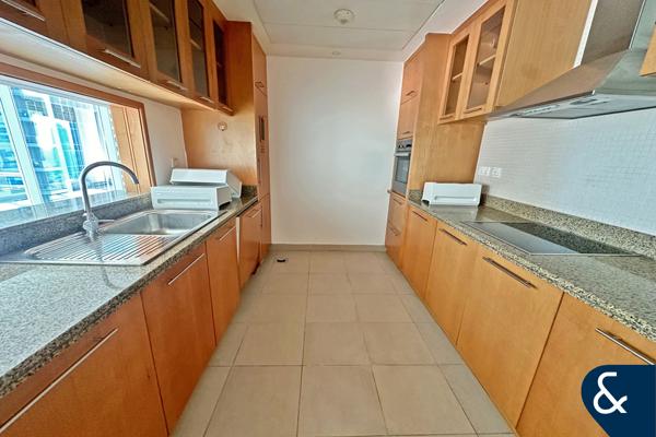 Large 1 Bed | Unfurnished | Mid Floor | Emaar