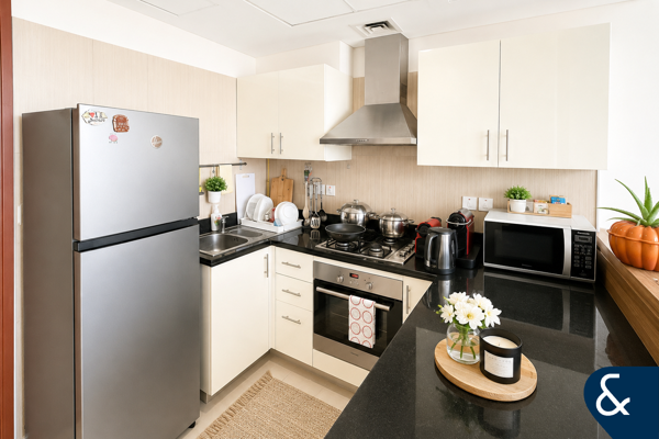 One Bed Apartment | Furnished | High Floor