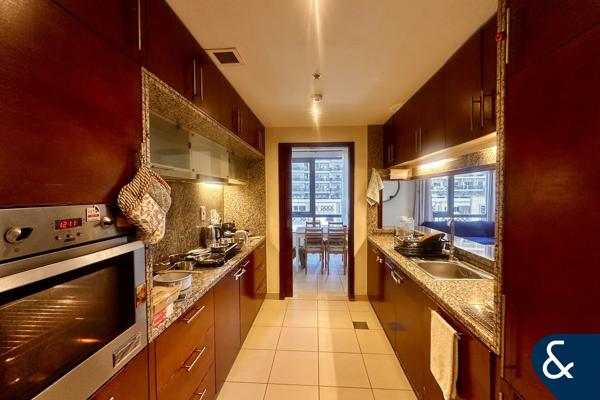 One Bed | Dining | Park and Burj Views