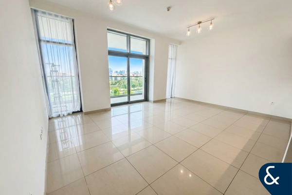 2 BEDROOM | COVERED PARKING | PRIME AREA