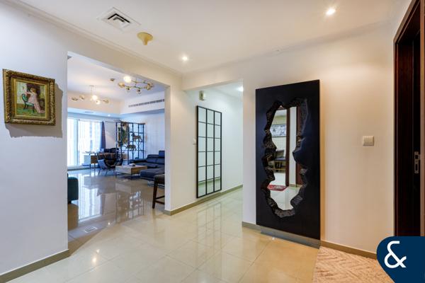 Large Layout | 2 Bedroom | Vacant on Transfer