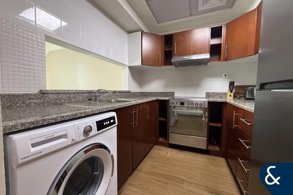 Duplex | 1 Bedroom Apartment | Lake View