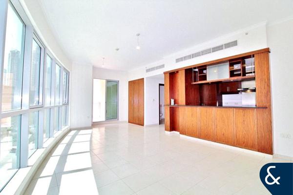 Partial Fountain View | Spacious | Bright